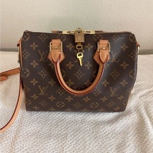 Louis Vuitton speedy excellent condition